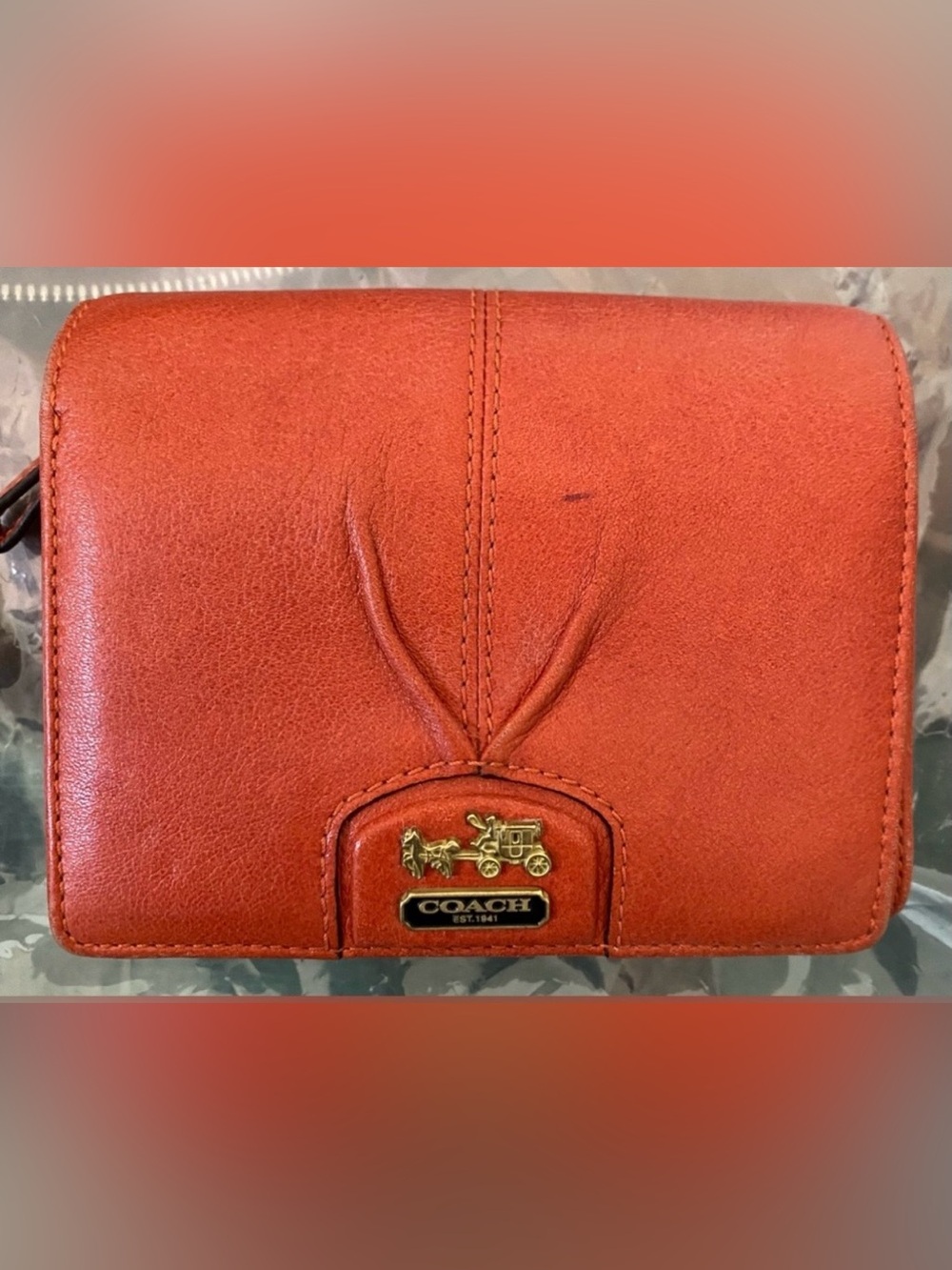 Vintage Coach loaded bi-fold wallet. 10 cc slots + zip pocket +7 slip pockets
